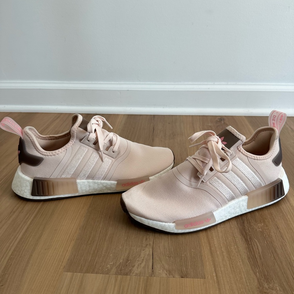 Adidas adidas die weltmarke Pink and Brown Sneakers